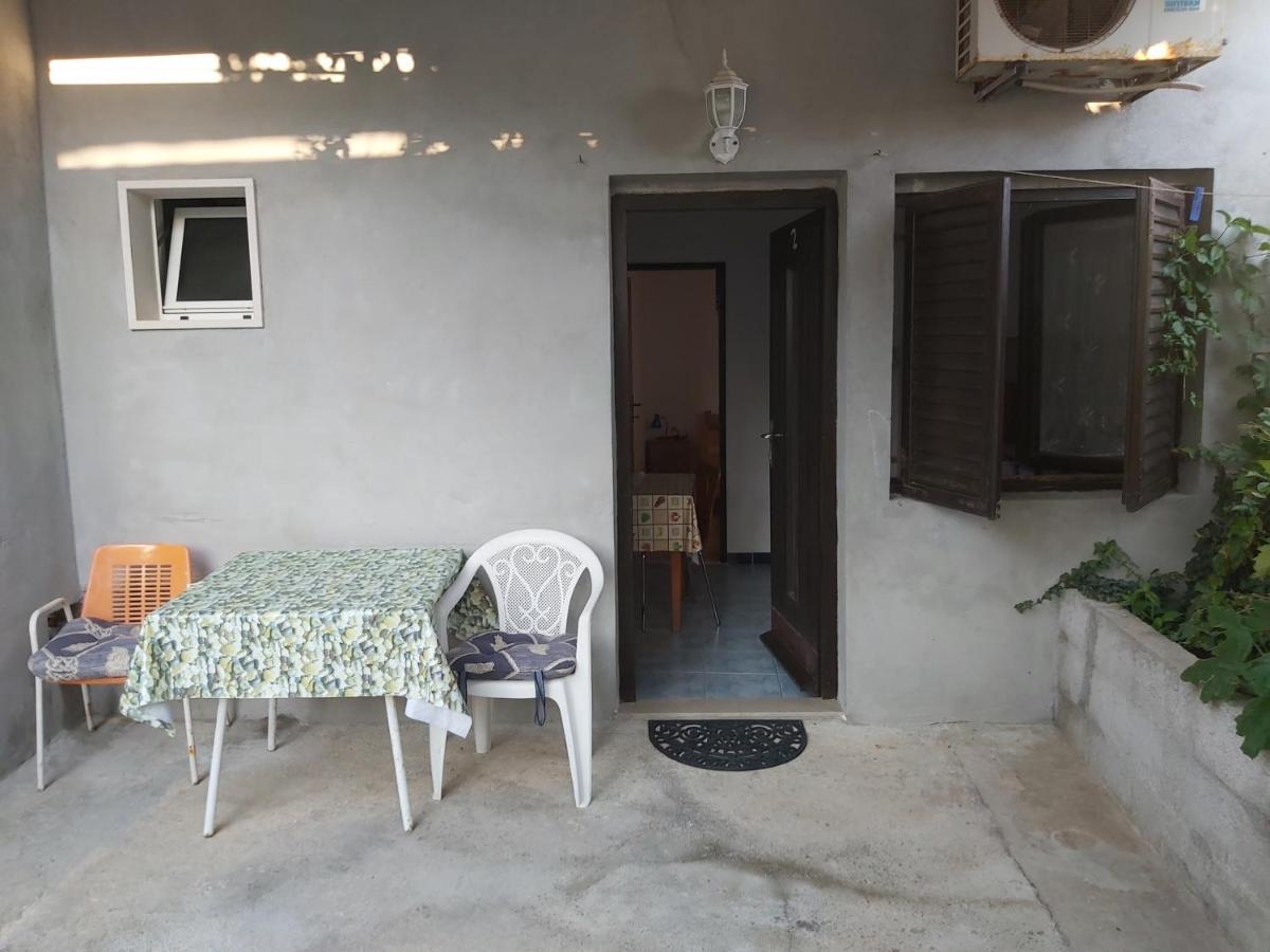 Ferienwohnung Apartman Janja Bol Exterior foto
